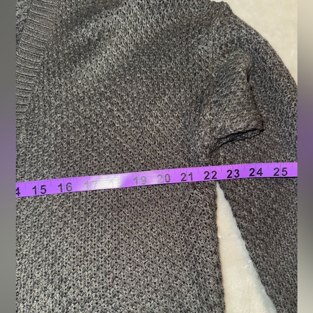 Cozy Queen Gray Women's Cardigan Sweater - Picture 9 of 10
